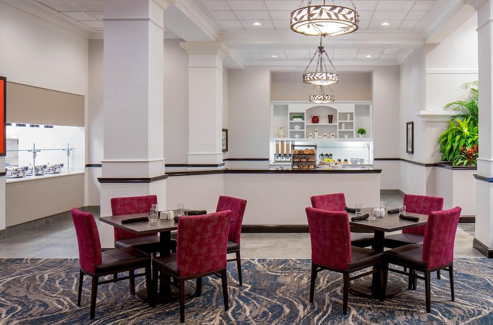 Hilton Garden Inn Jackson Downtown Екстериор снимка