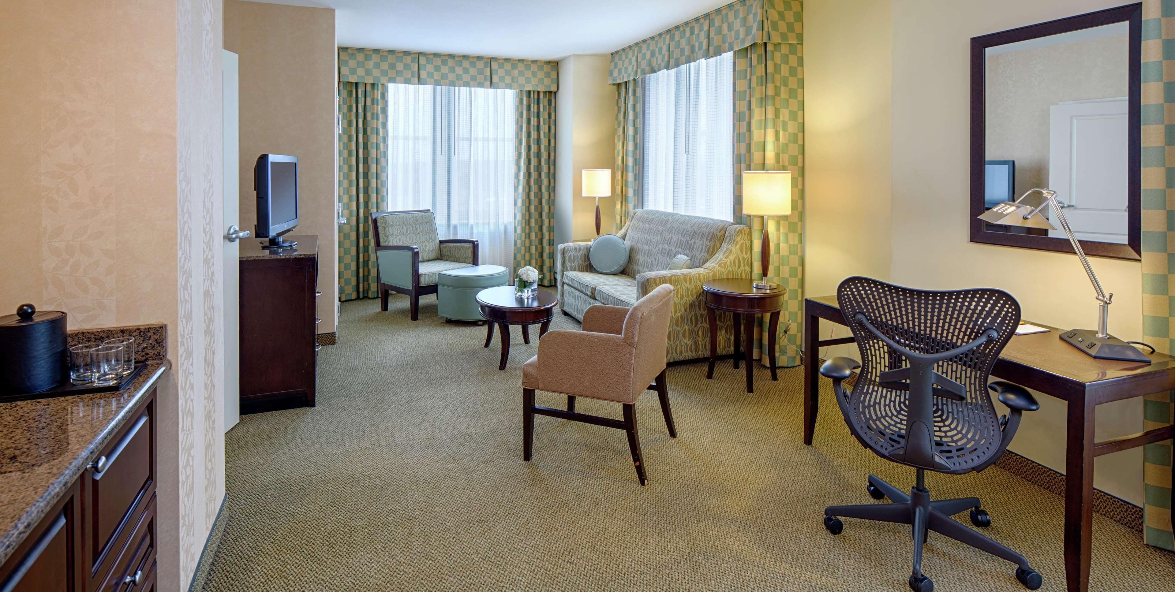 Hilton Garden Inn Jackson Downtown Екстериор снимка