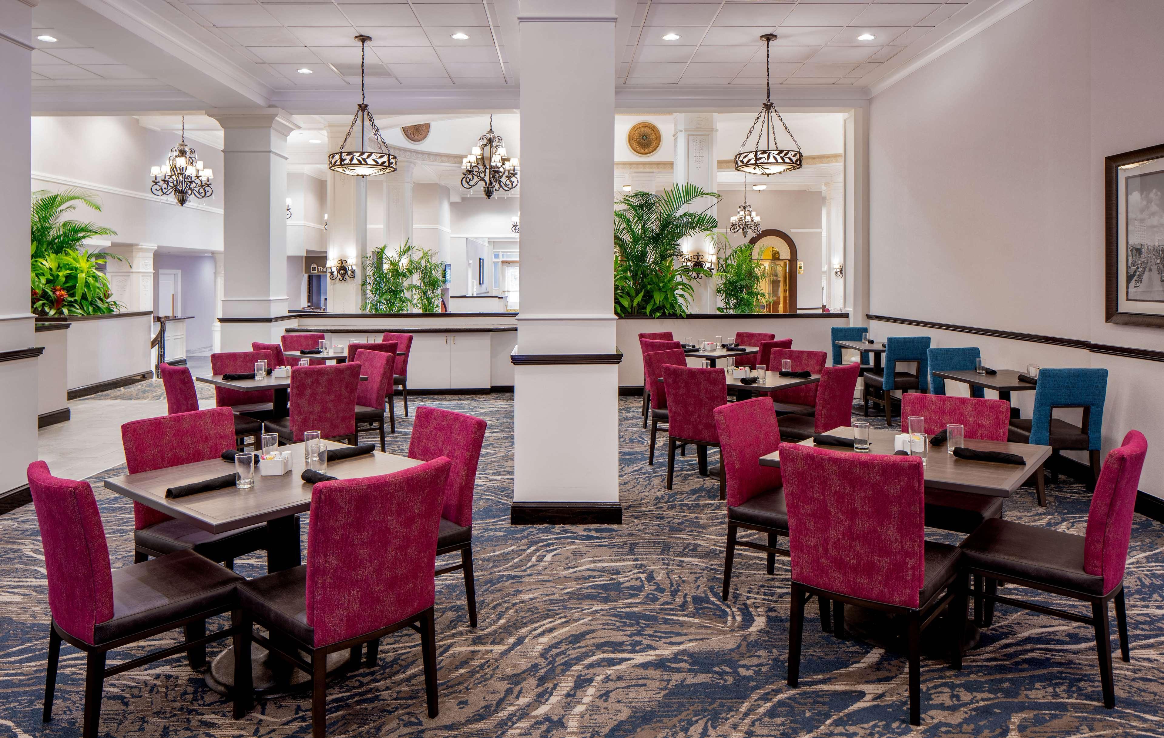 Hilton Garden Inn Jackson Downtown Екстериор снимка