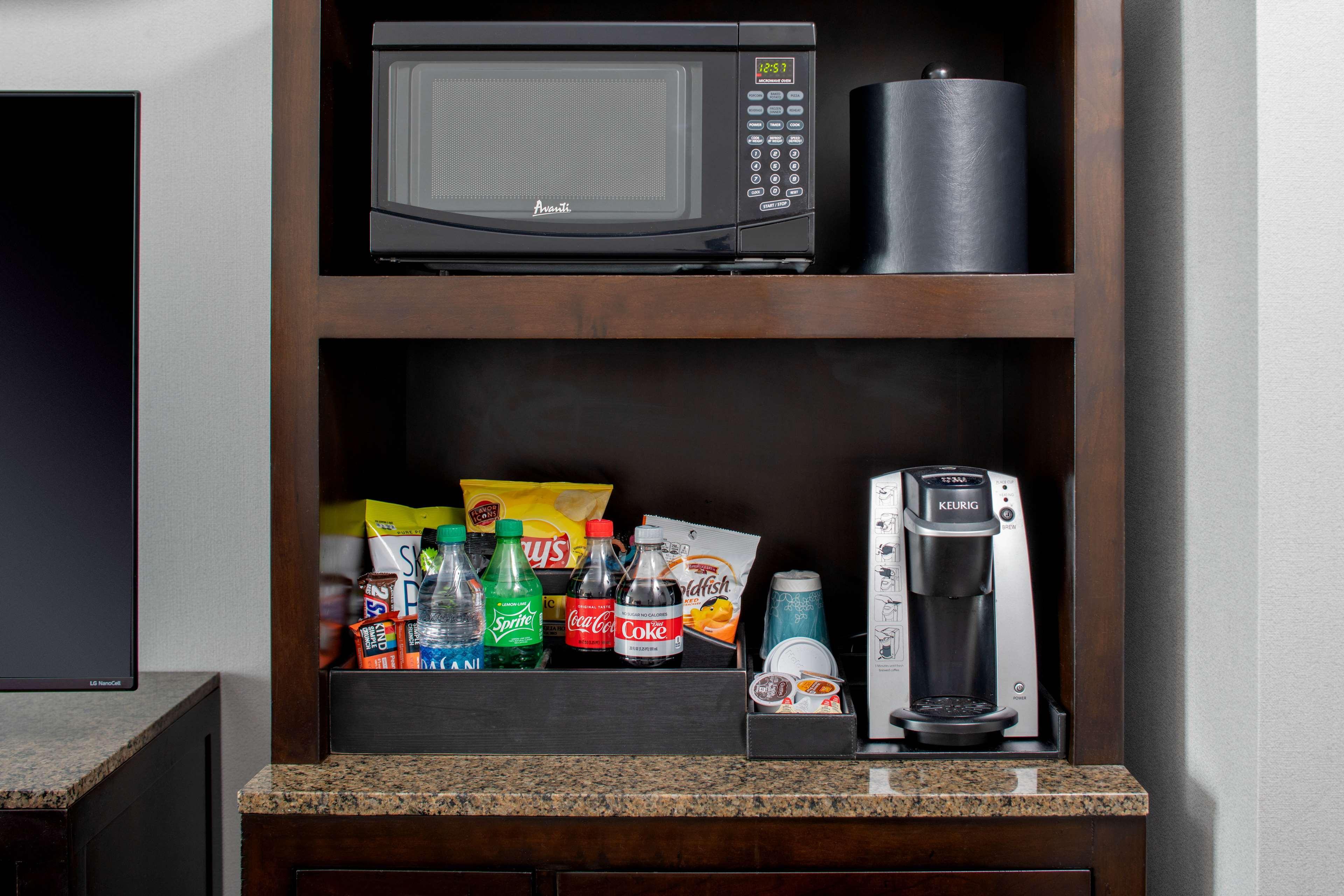 Hilton Garden Inn Jackson Downtown Екстериор снимка
