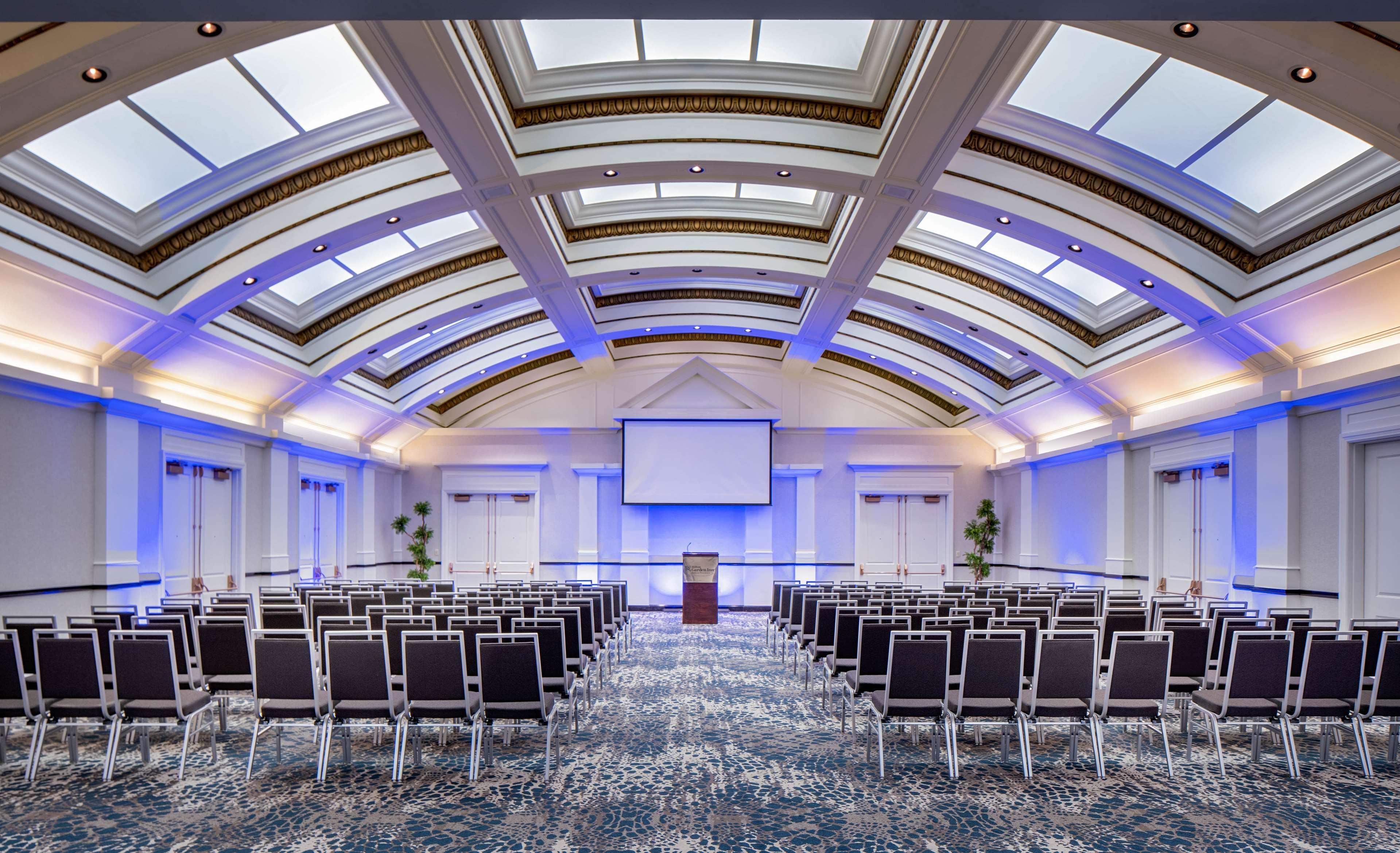 Hilton Garden Inn Jackson Downtown Екстериор снимка