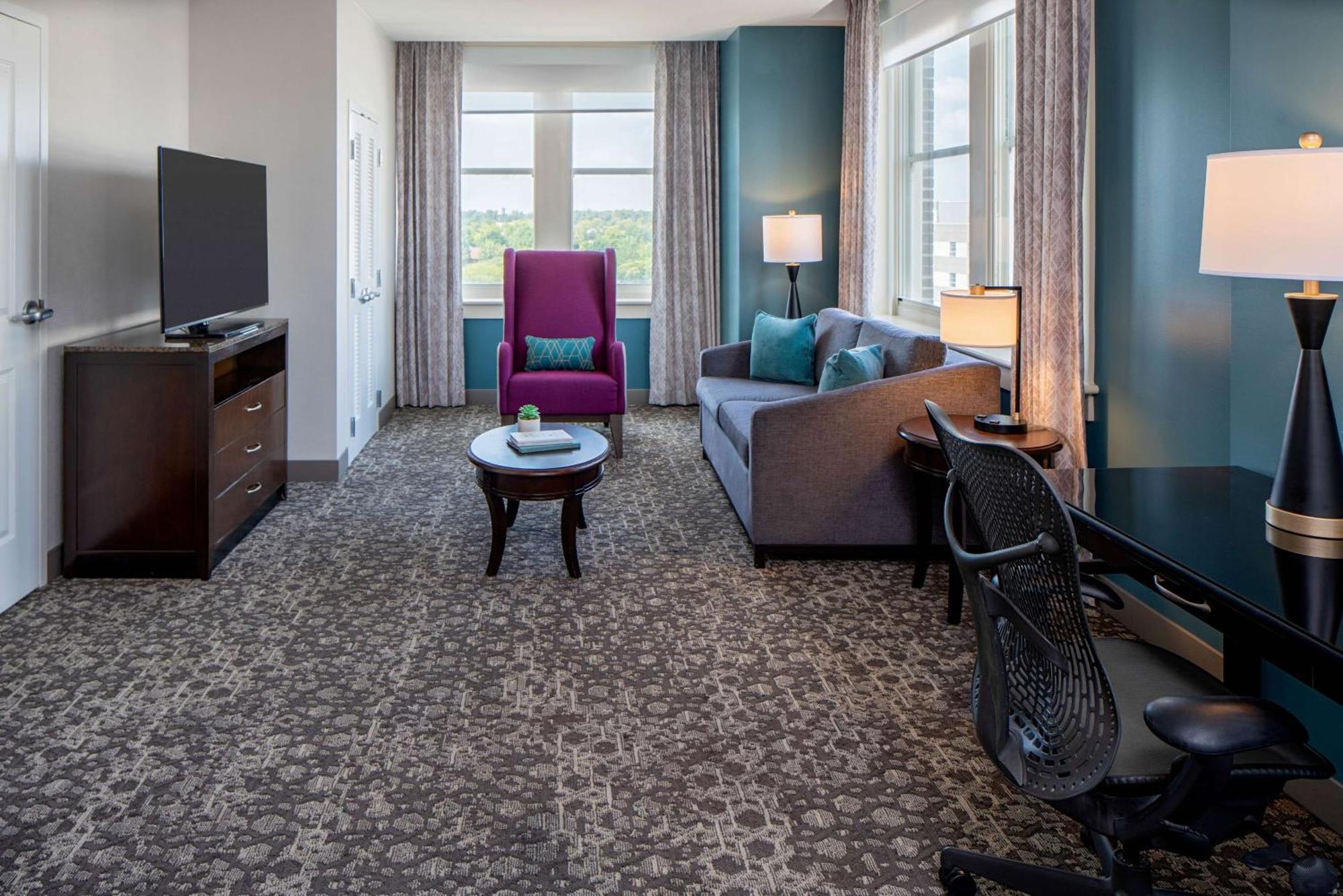 Hilton Garden Inn Jackson Downtown Екстериор снимка