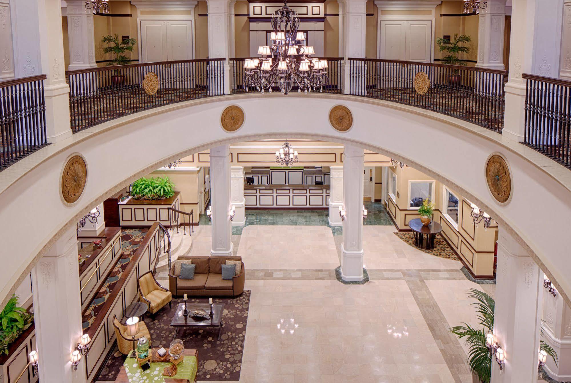 Hilton Garden Inn Jackson Downtown Екстериор снимка